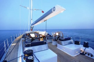 Sail Yacht AIYANA -  Deck